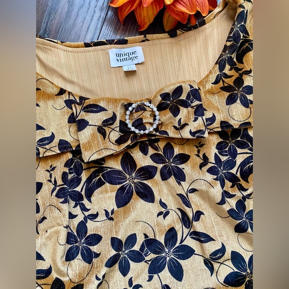 🦋B2G1🦋UNIQUE VINTAGE Gold Velvet Wide Collar & Bow Top NWT | LARGE | - Picture 9 of 12